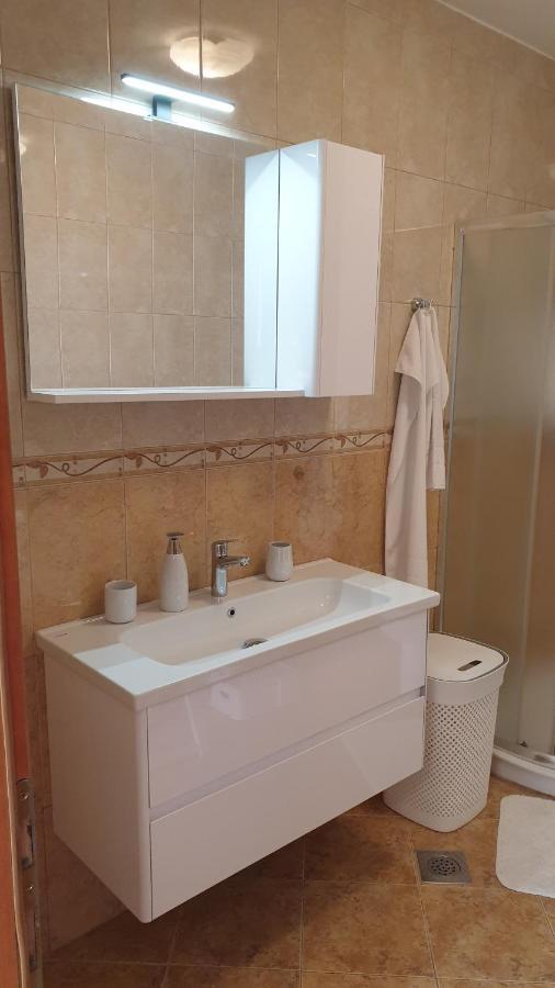 Ana Apartment *